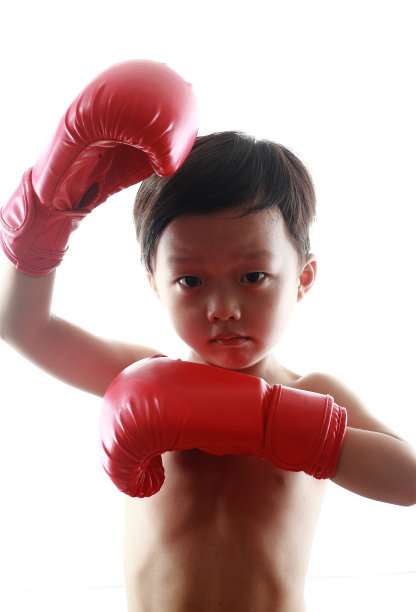 可爱的男孩拳击图片下载