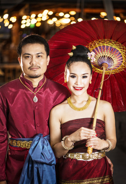 泰国北部年轻夫妇图片下载