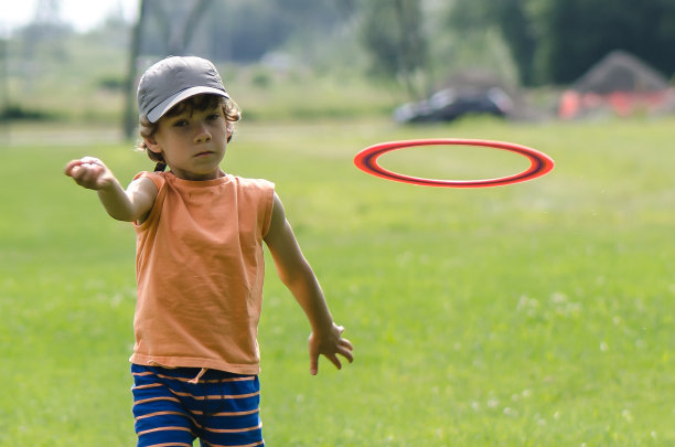 投掷飞盘图片下载