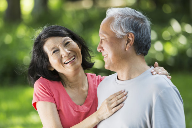 日本夫妇。素材图片