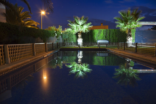 照亮池图片下载