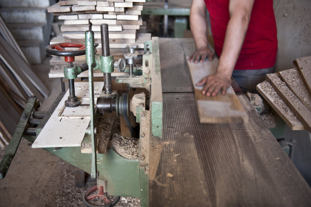 木匠在工作图片下载