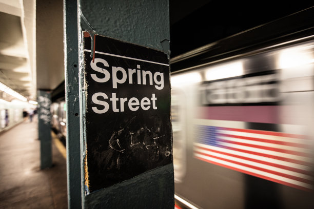 春街火车图片下载