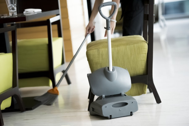 打扫餐厅图片下载