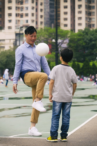 中国男人和男孩素材图片
