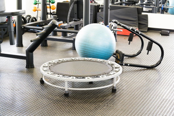 以健身馆的健康生活为例图片下载