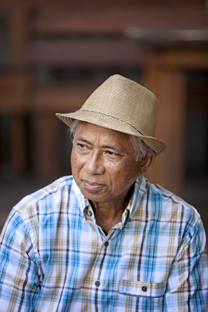 成熟的亚洲人图片下载