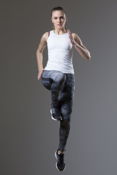 女运动员练习图片下载