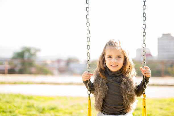 在操场上的一天图片下载