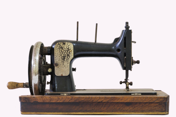 非常旧的缝纫机图片下载