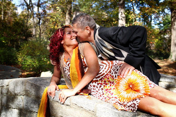 在爱中图片下载