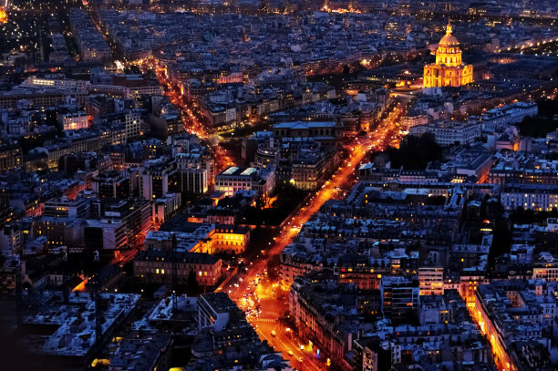 夜晚的巴黎，望着荣军院图片下载