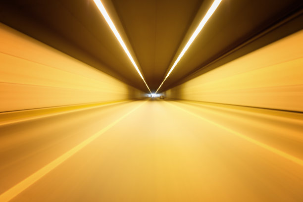 速度在隧道图片下载