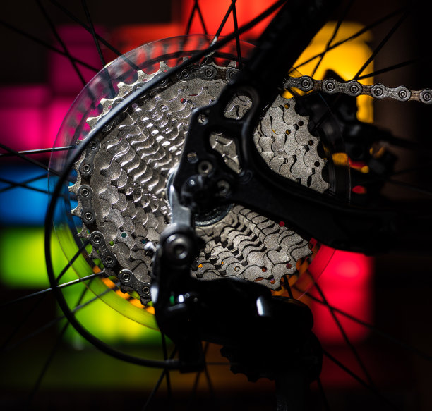 自行车-闪亮的卡带齿轮与活力和彩色的背景图片下载