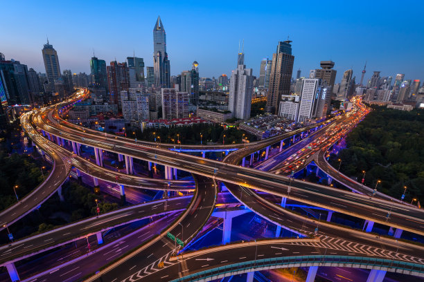 现代城市与公路互通素材图片