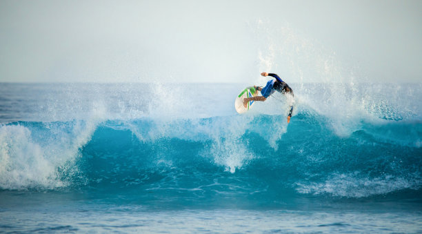 极限运动,冲浪。图片下载