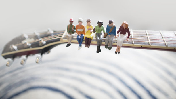 和朋友一起玩音乐图片下载