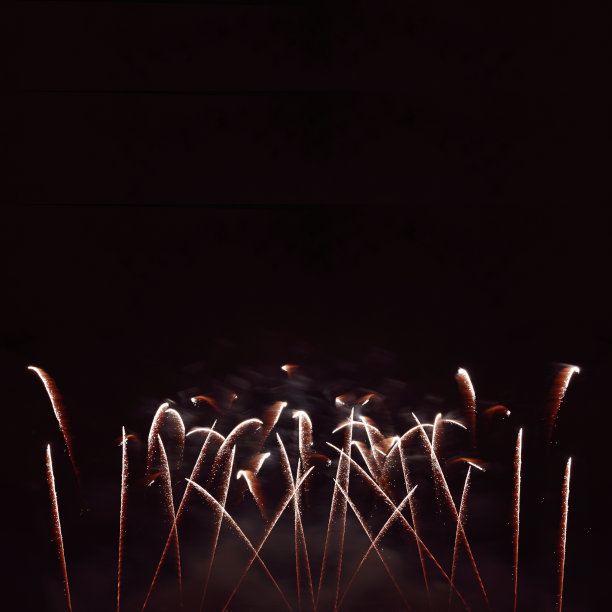 低姿态的烟花图片下载