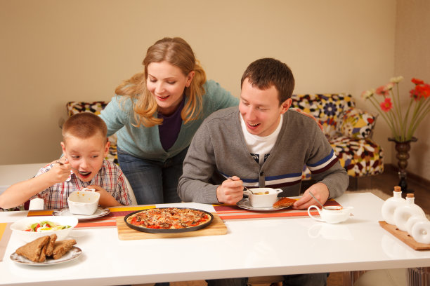 幸福的家庭图片下载