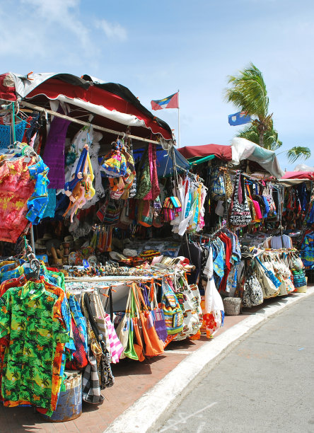 圣马丁玛丽格特旅游购物中心。图片下载
