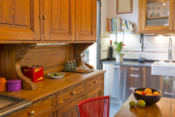 现代豪华厨房公寓。图片下载