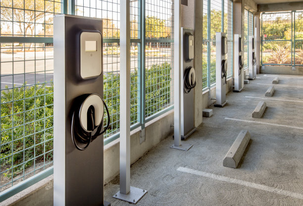 电动汽车充电站素材图片