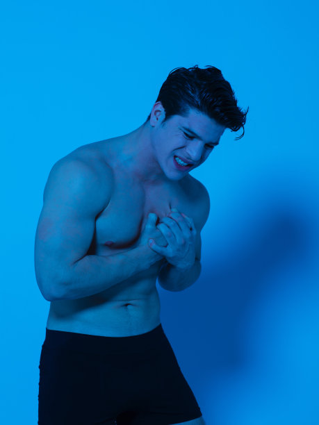 胸部疼痛图片下载