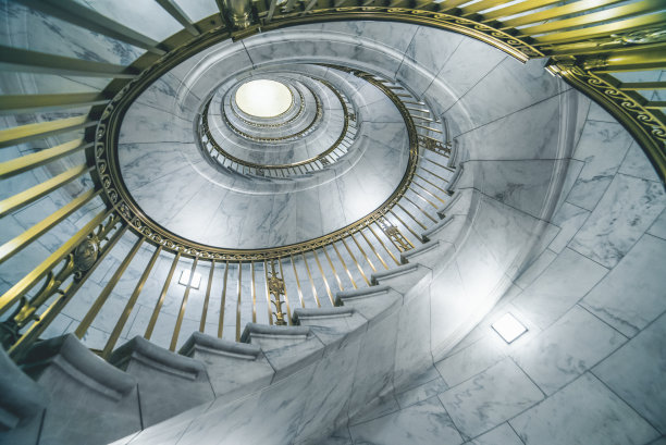 最高法院，国会山螺旋楼梯。图片下载