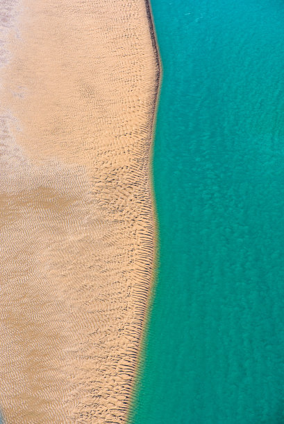 沙滩与大海图片下载