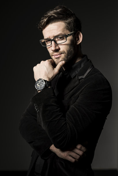 自信的商人图片下载