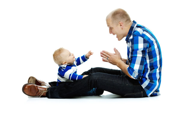 父亲和他的孩子玩图片下载