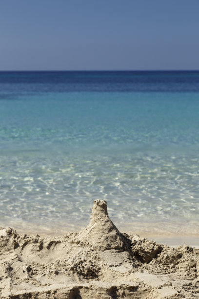 沙滩上的沙堡图片下载