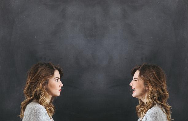 面对面精神分裂症的概念图片下载