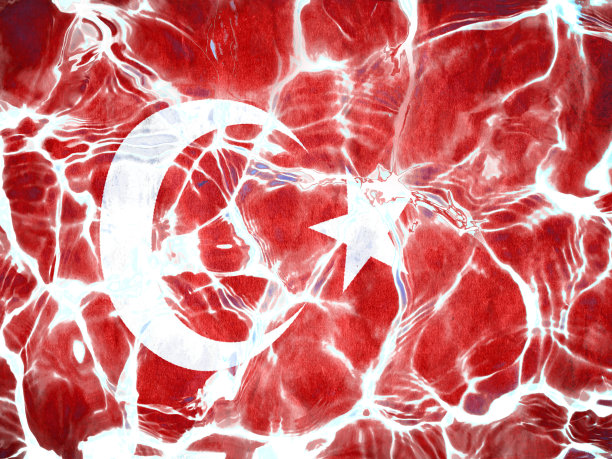 涟漪水面下的土耳其国旗图片下载