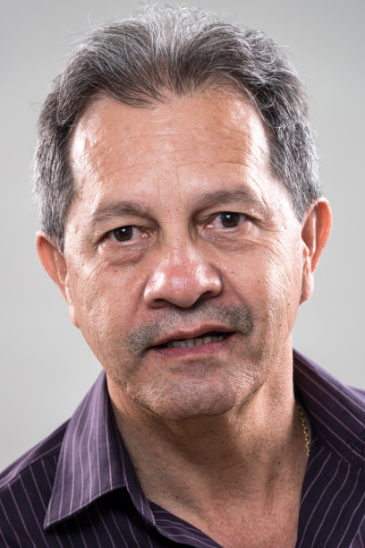 成熟的男人(真实的人)图片下载