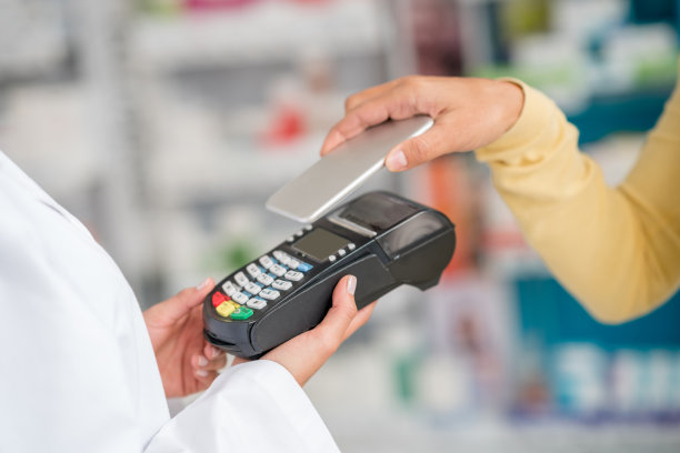 药房的非接触式支付图片下载