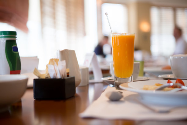 早餐桌上图片下载