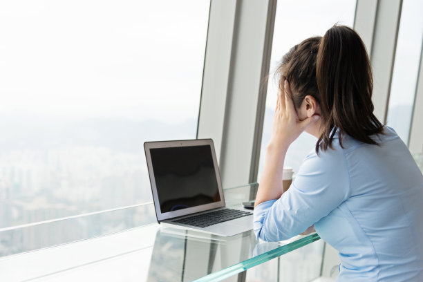 强调女商人图片下载