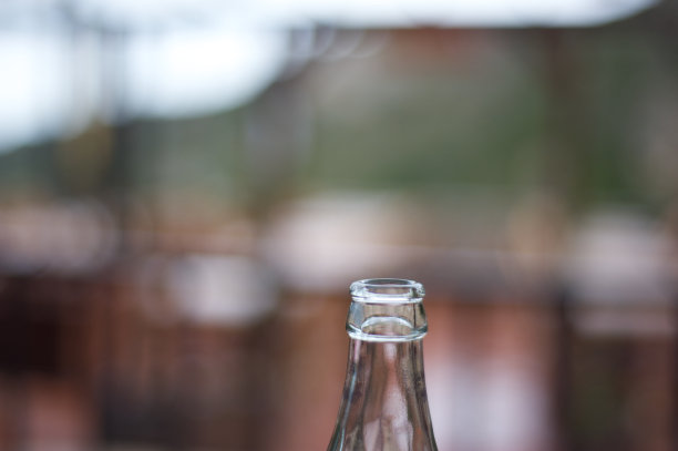 酒吧里的瓶子图片下载