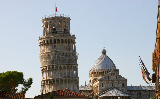 大教堂和比萨斜塔图片下载