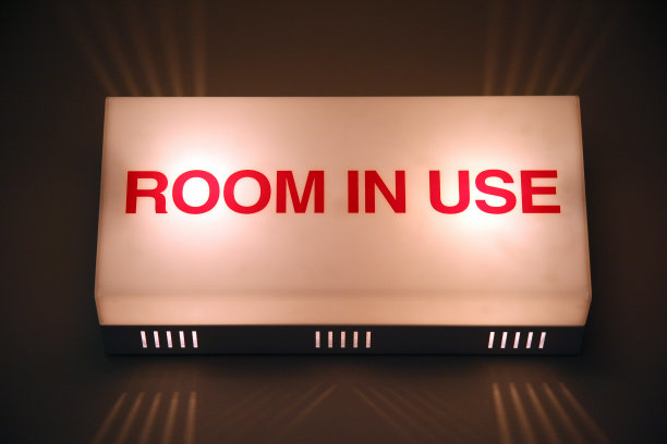 房间里使用图片下载