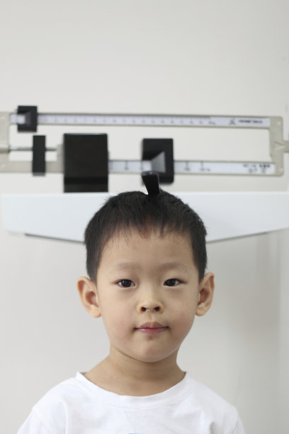 男孩体格检查图片下载