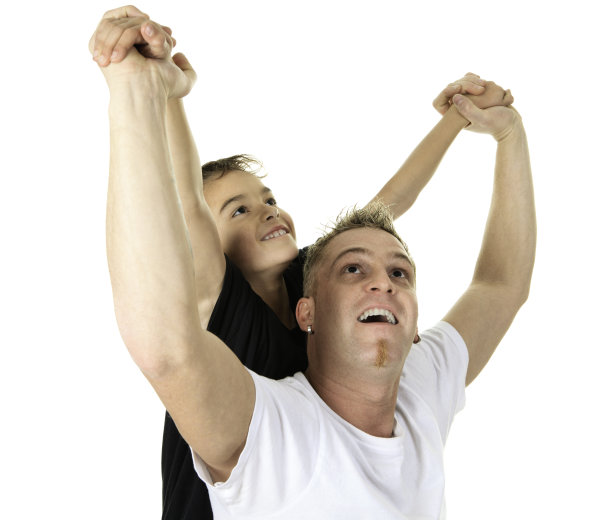 爸爸和儿子飞得高图片下载