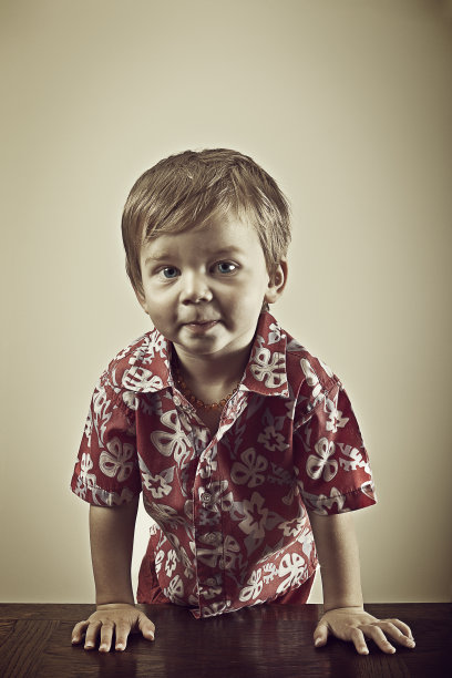 2岁快乐图片下载