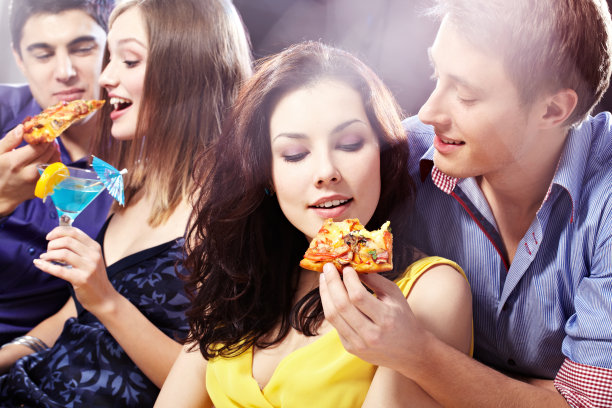 在比萨店图片下载