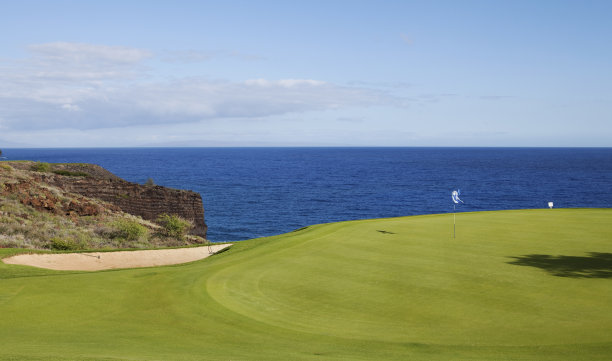夏威夷拉奈岛的高尔夫球场图片下载