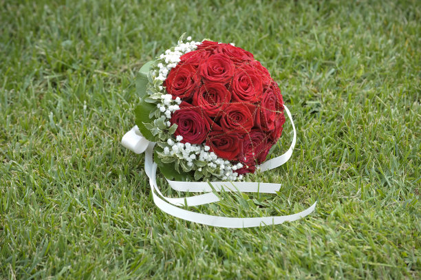 婚礼上新娘的花束图片下载