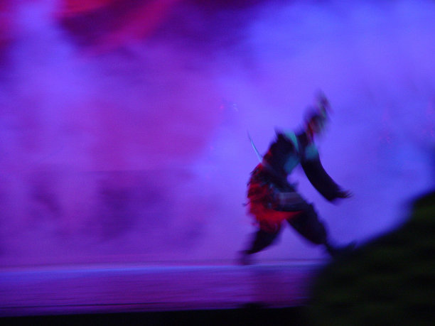 蓝色的舞者图片下载