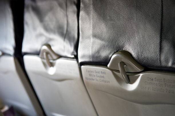 排在椅背图片下载