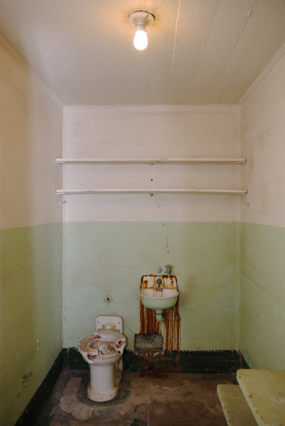 恶魔岛的牢房图片下载